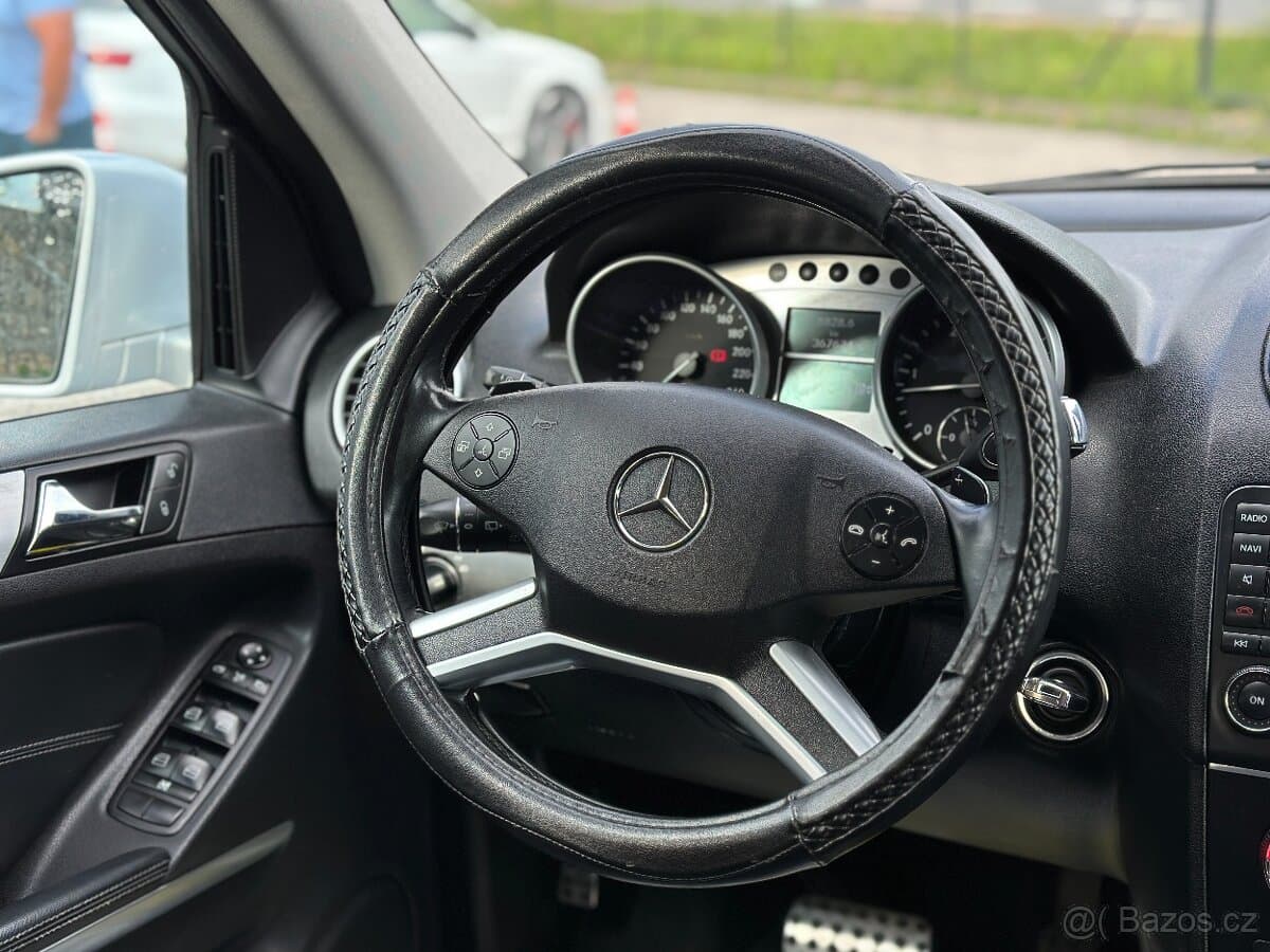 2011 Mercedes-Benz M-CLASS - 18