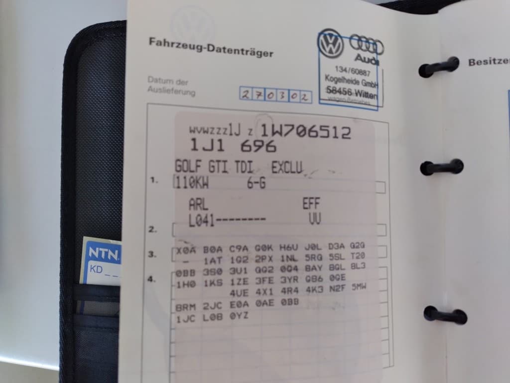 2002 Volkswagen GOLF - 18