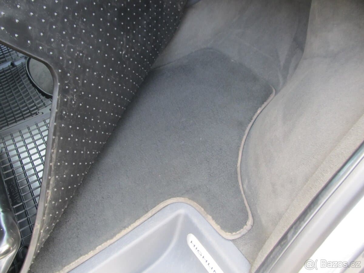 2010 Volkswagen MULTIVAN - 18