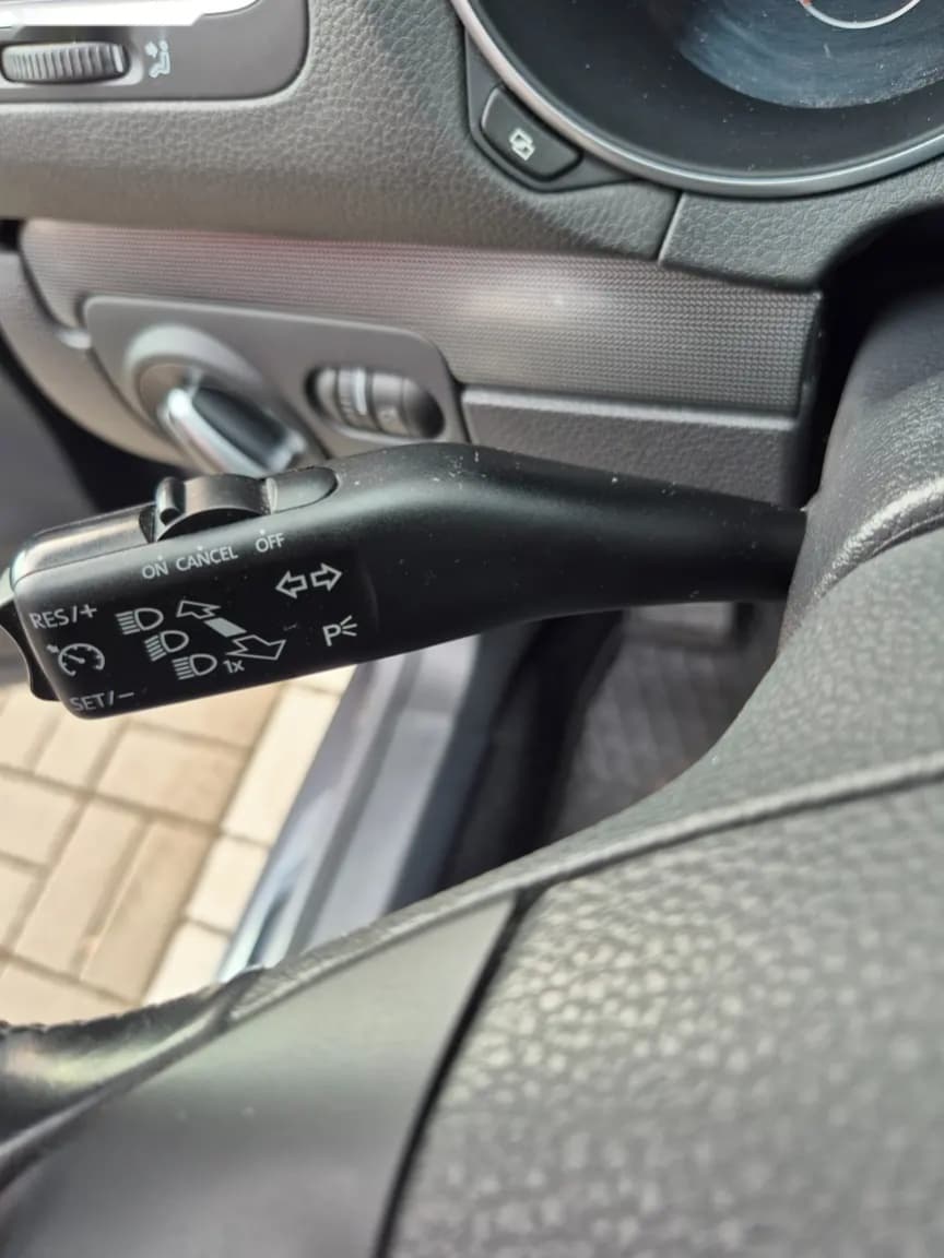 2011 Volkswagen GOLF - 18