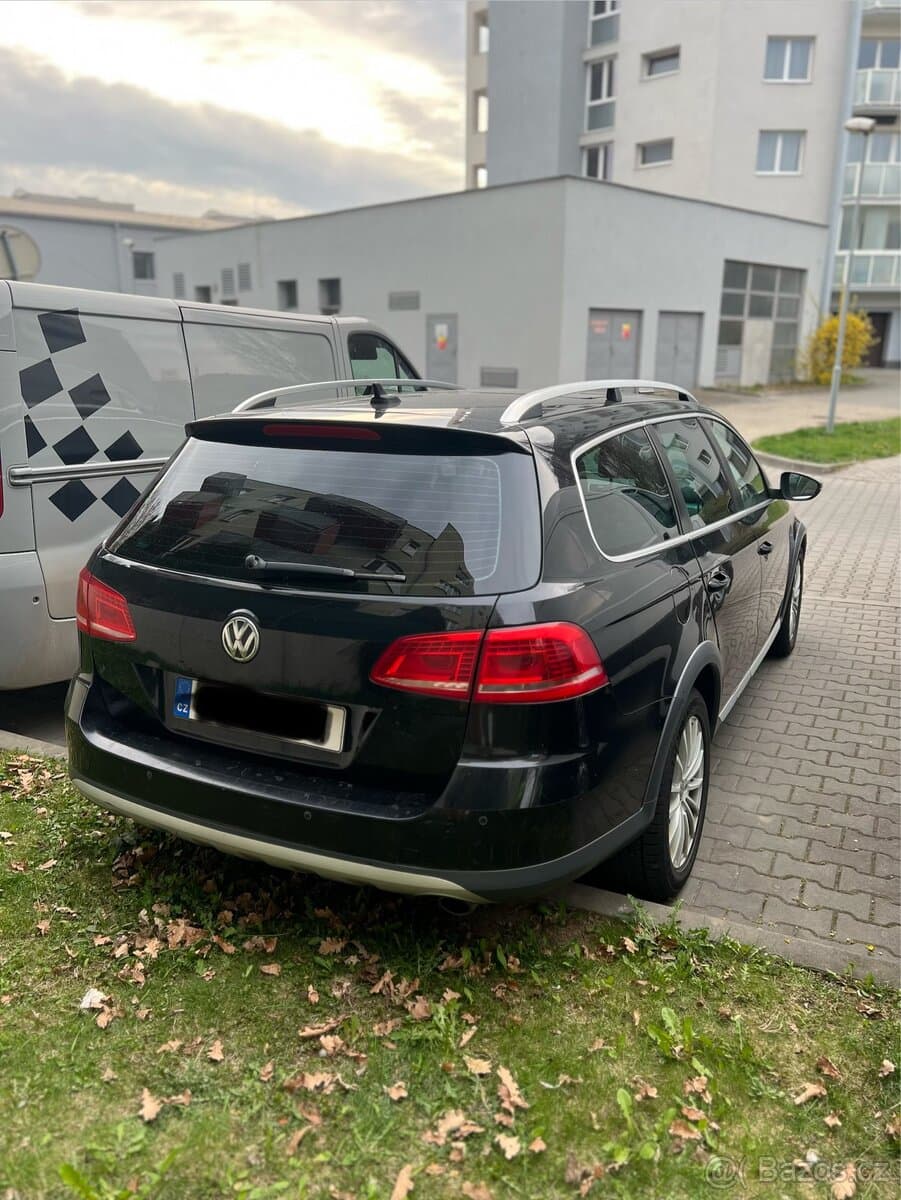 2012 Volkswagen PASSAT - 18