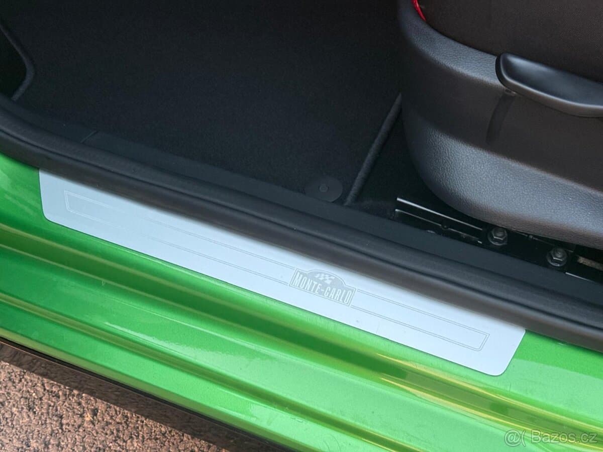 2015 Škoda FABIA - 18