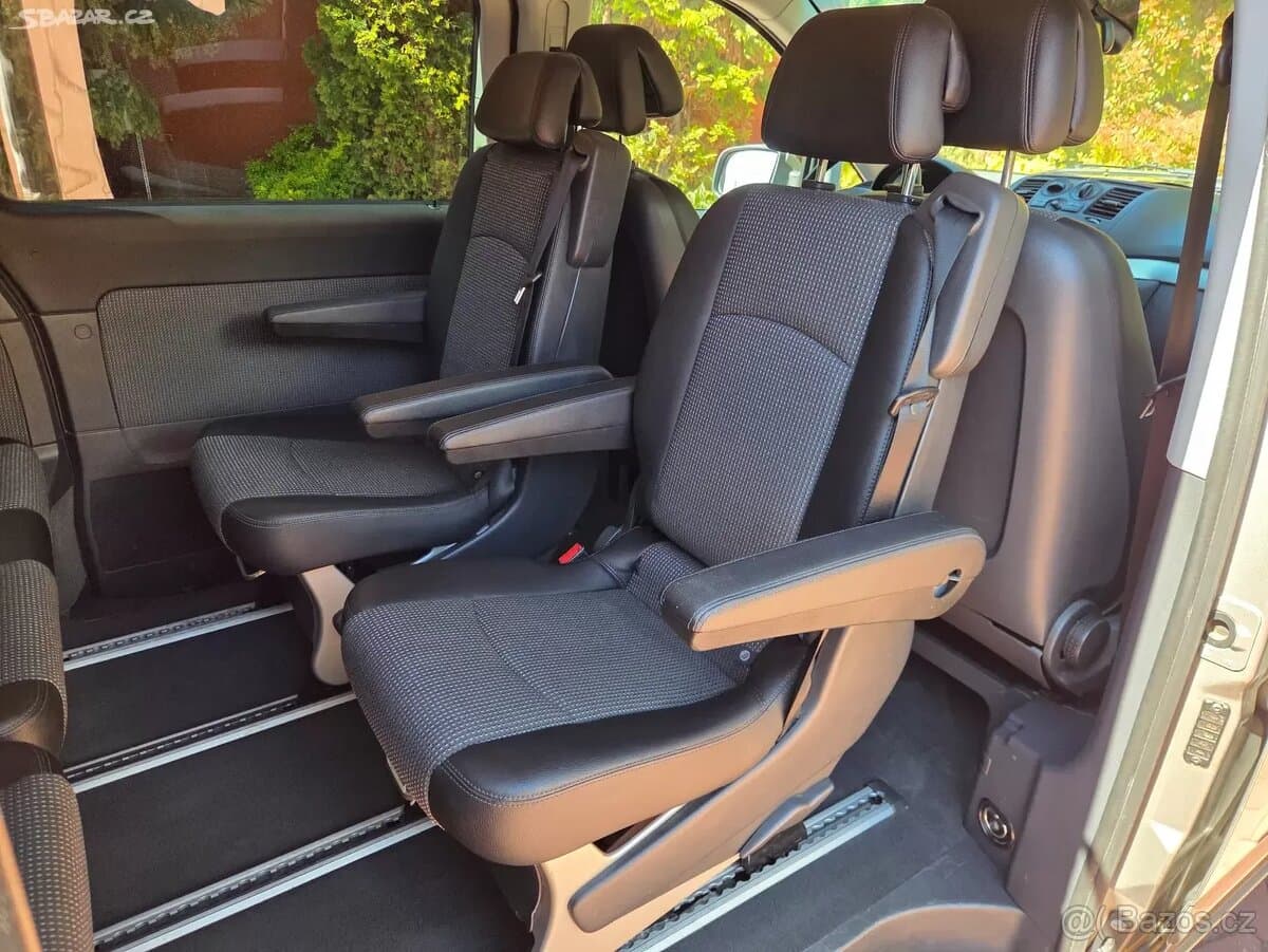 2011 Mercedes-Benz VIANO - 18