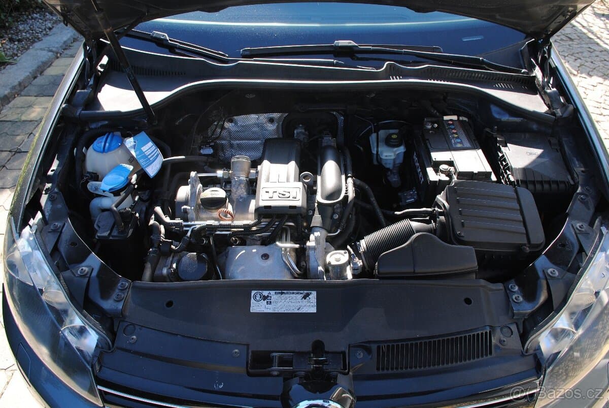2011 Volkswagen GOLF - 18