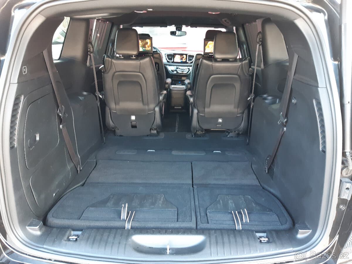 2019 Chrysler PACIFICA - 18