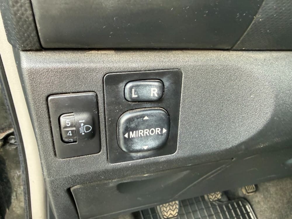 2008 Toyota YARIS - 18