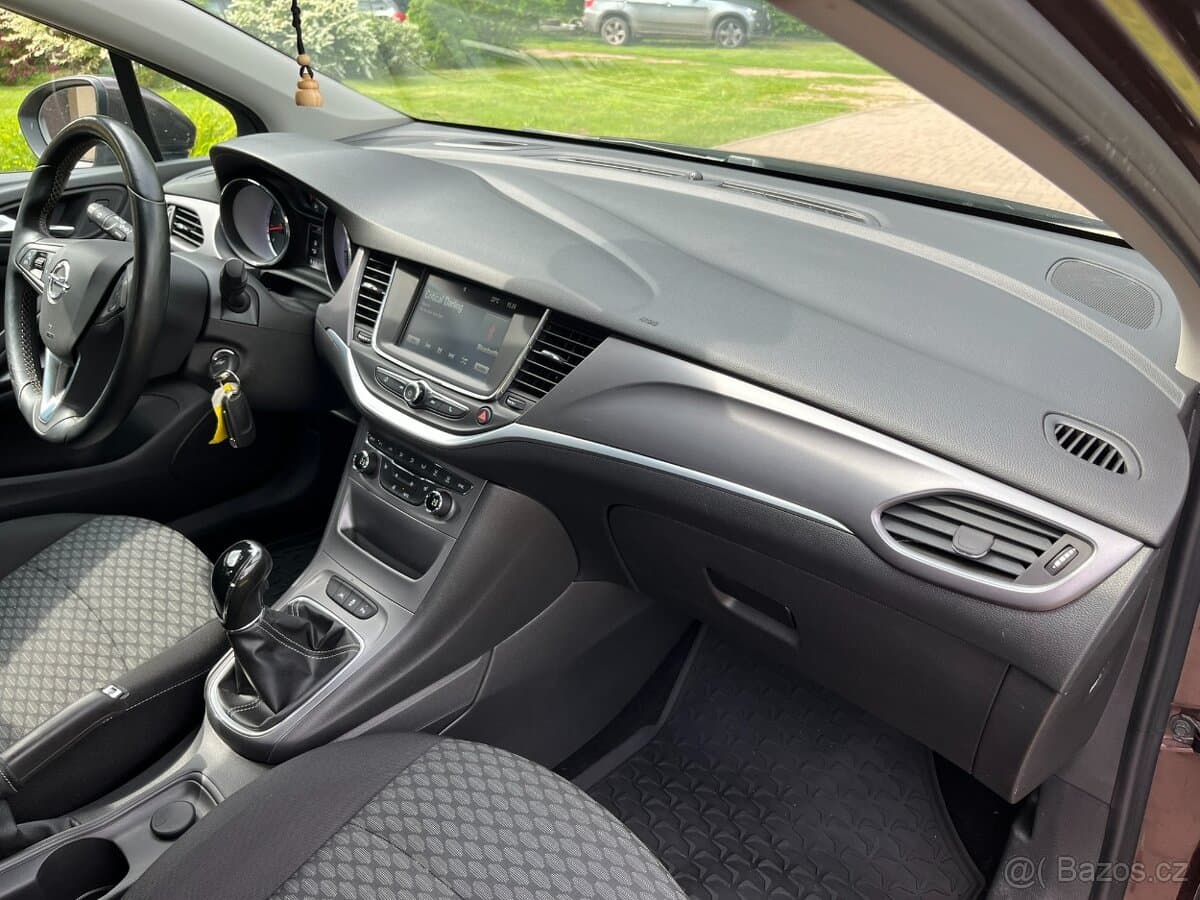 2016 Opel ASTRA - 18