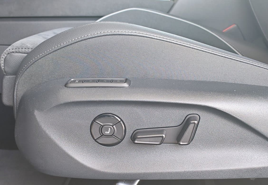 2025 Škoda SUPERB - 18