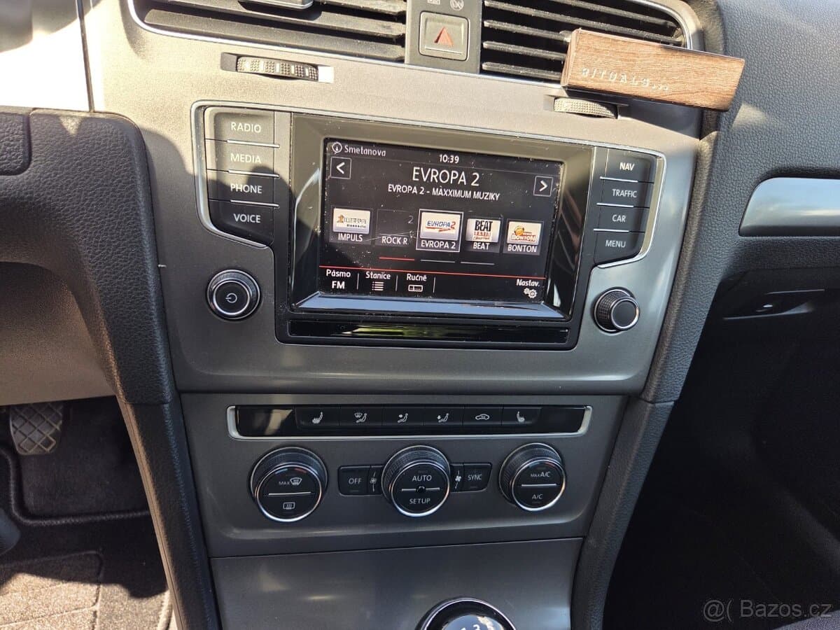 2014 Volkswagen GOLF - 18