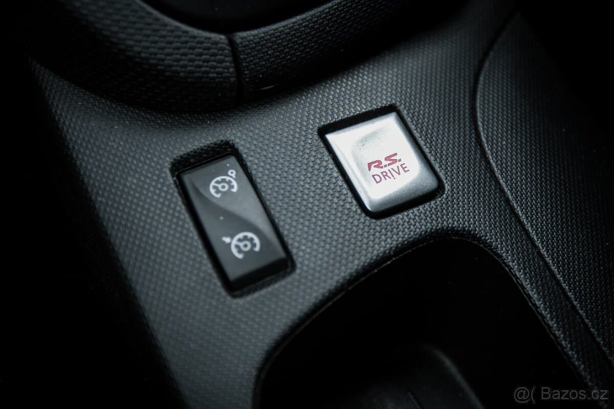 2014 Renault CLIO - 18