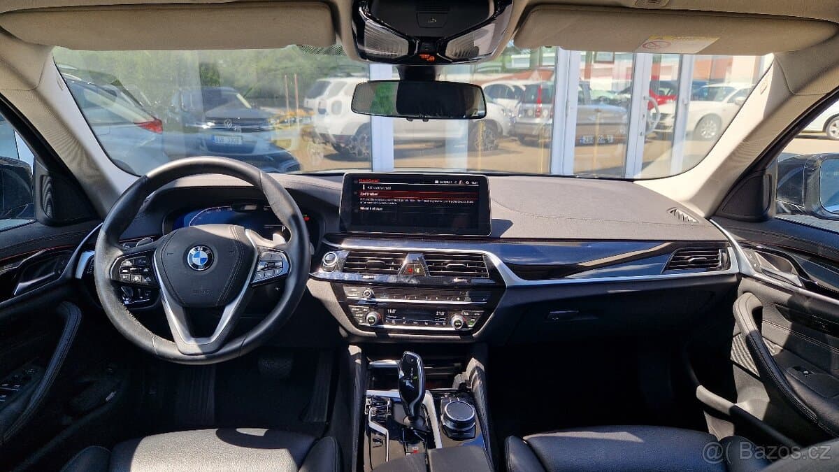 2023 BMW 5-SERIES - 18