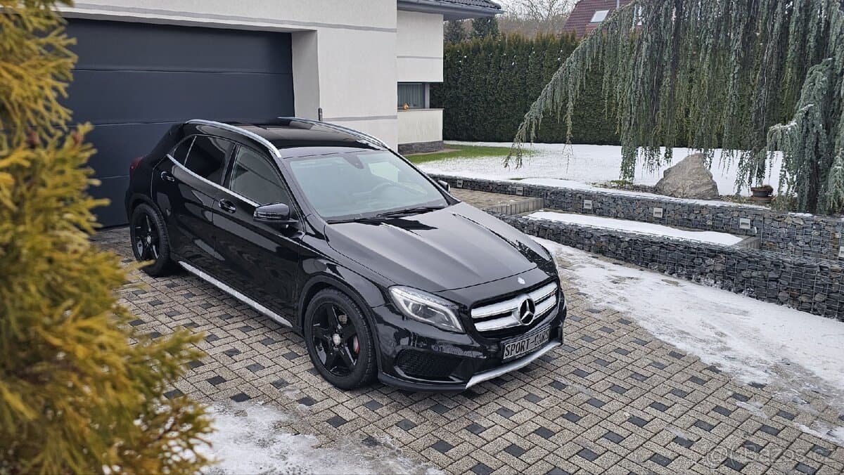 2017 Mercedes-Benz GLA - 18
