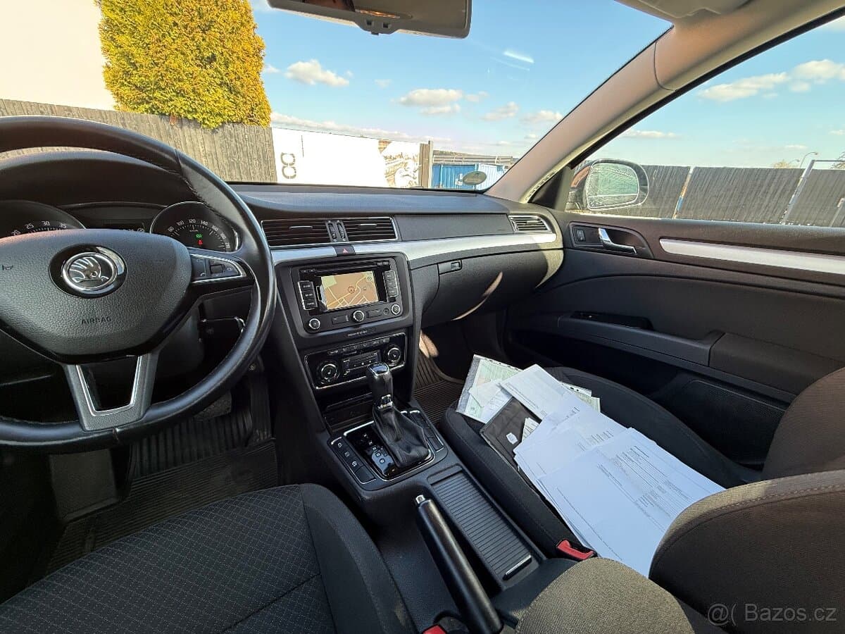 2014 Škoda SUPERB - 18