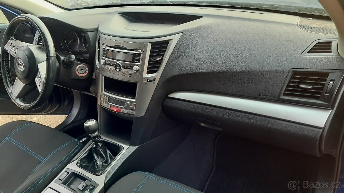 2010 Subaru LEGACY - 18