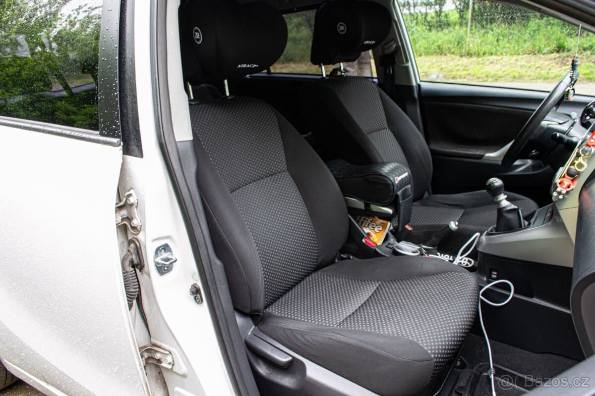 2011 Toyota VERSO - 18