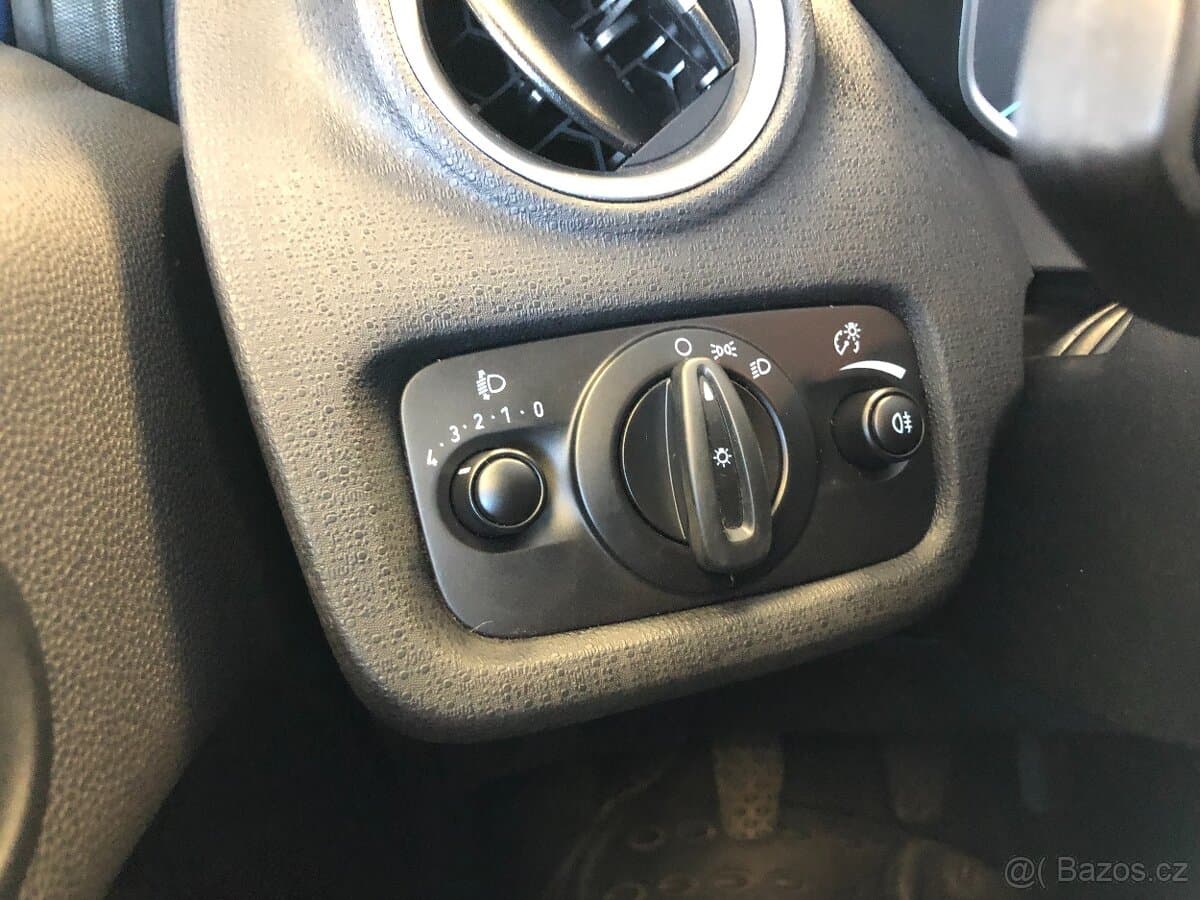 2014 Ford FIESTA - 18