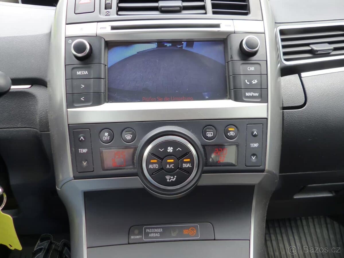 2014 Toyota VERSO - 18