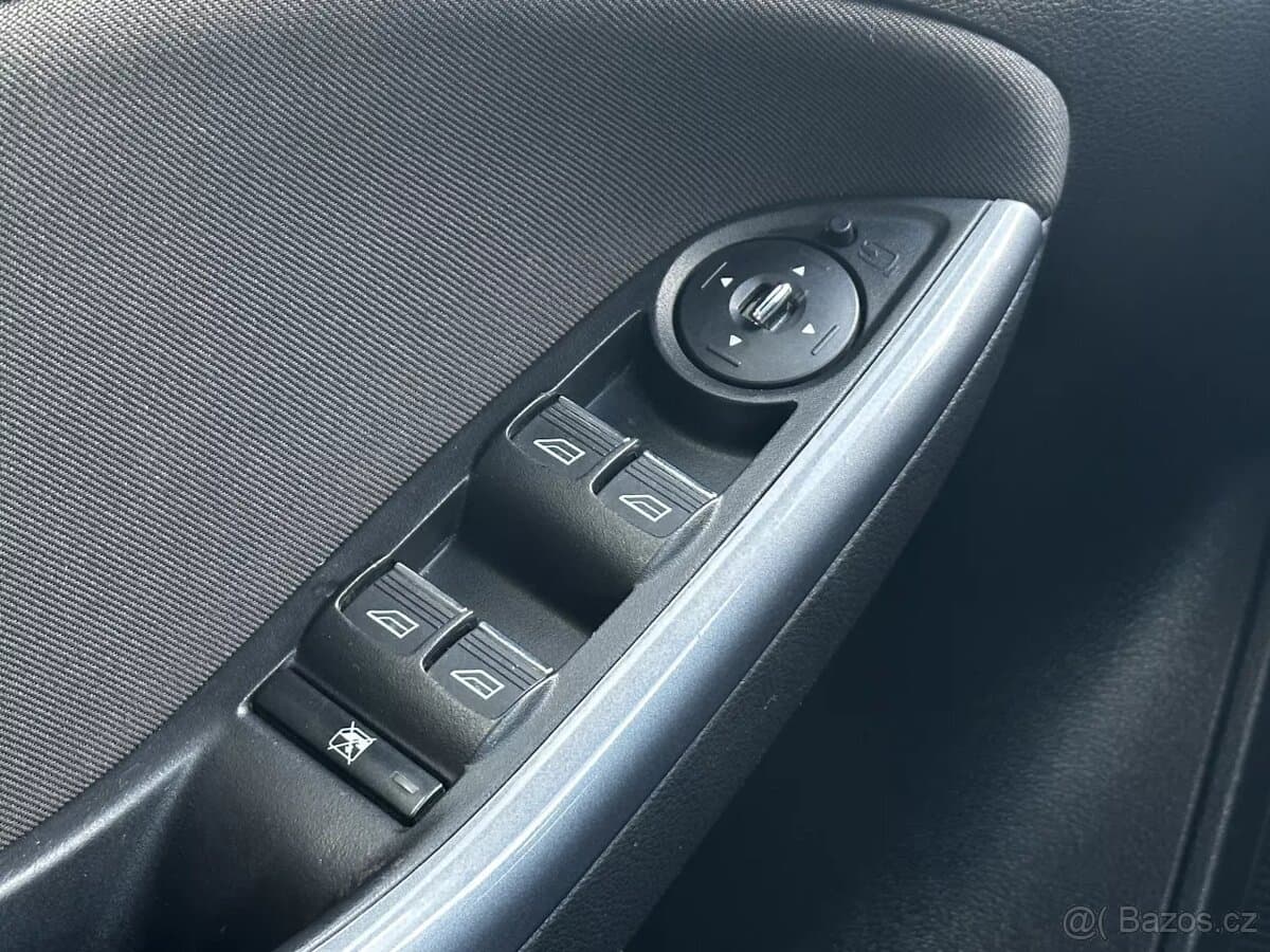 2012 Ford FOCUS - 18