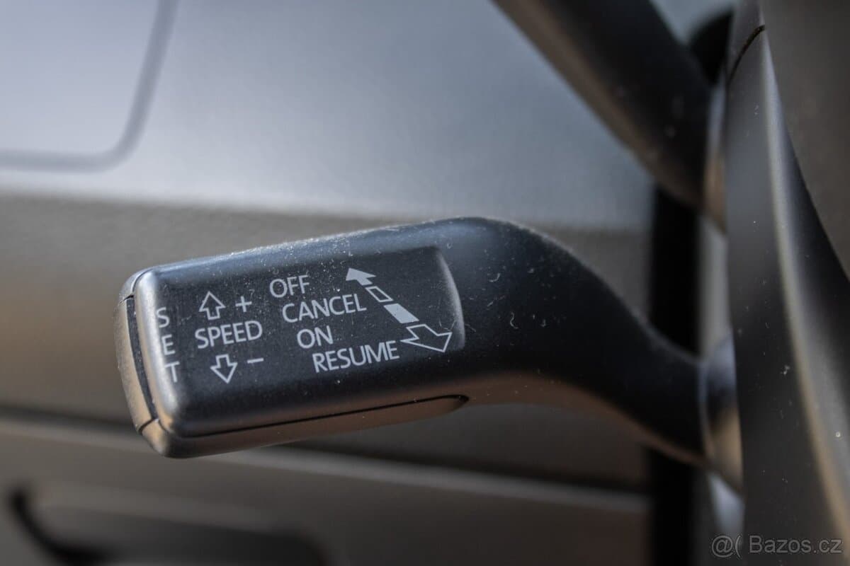 2014 Volkswagen PASSAT - 18