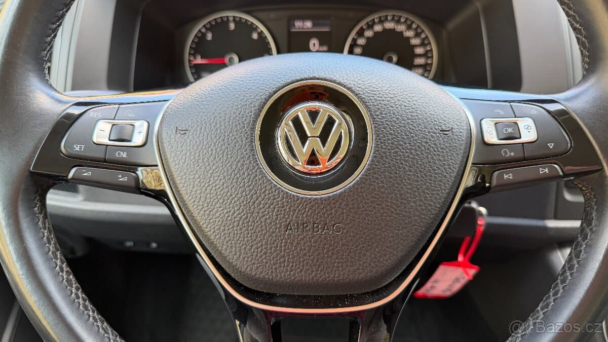 2018 Volkswagen MULTIVAN - 18