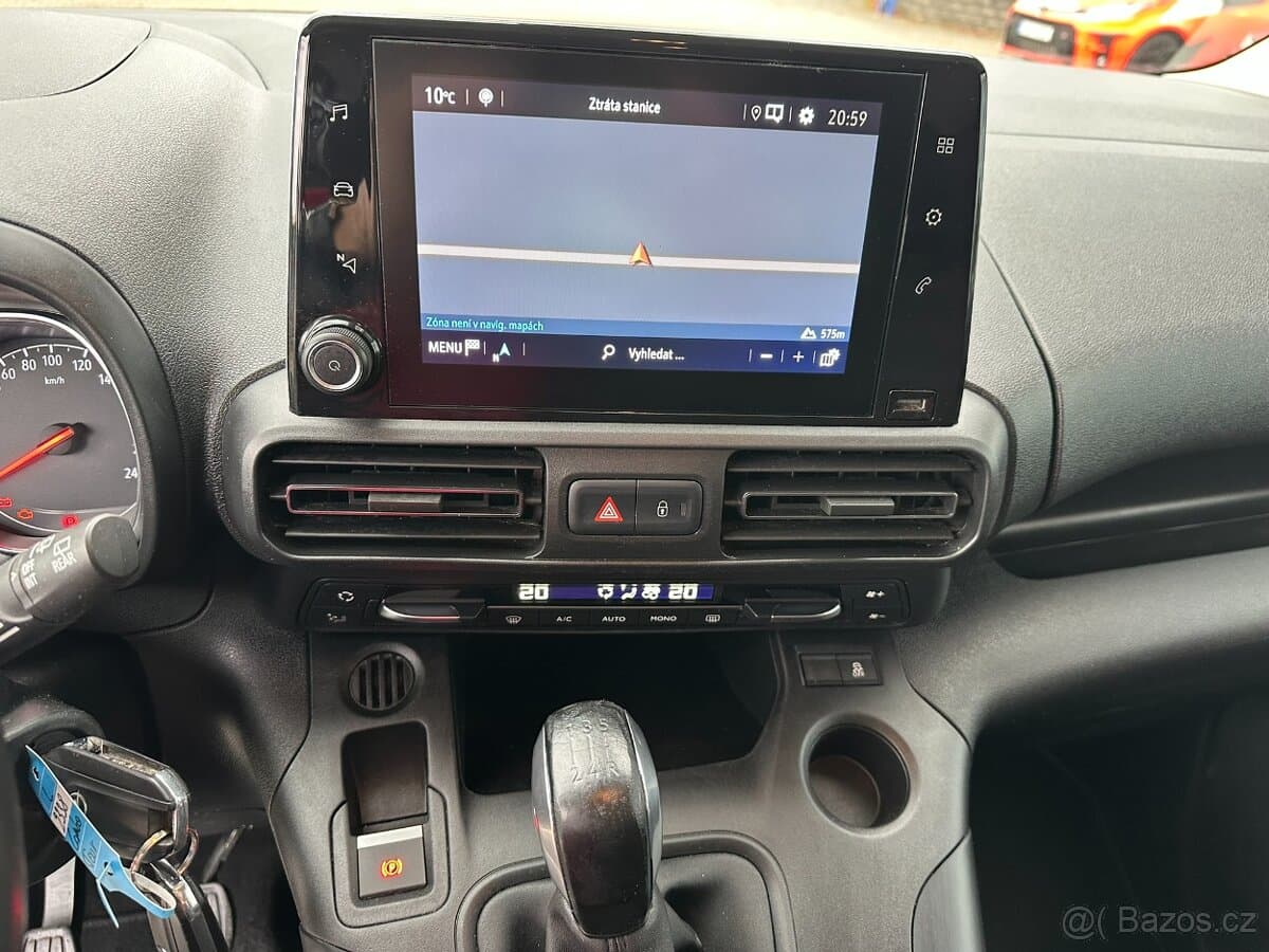 2019 Opel COMBO - 18