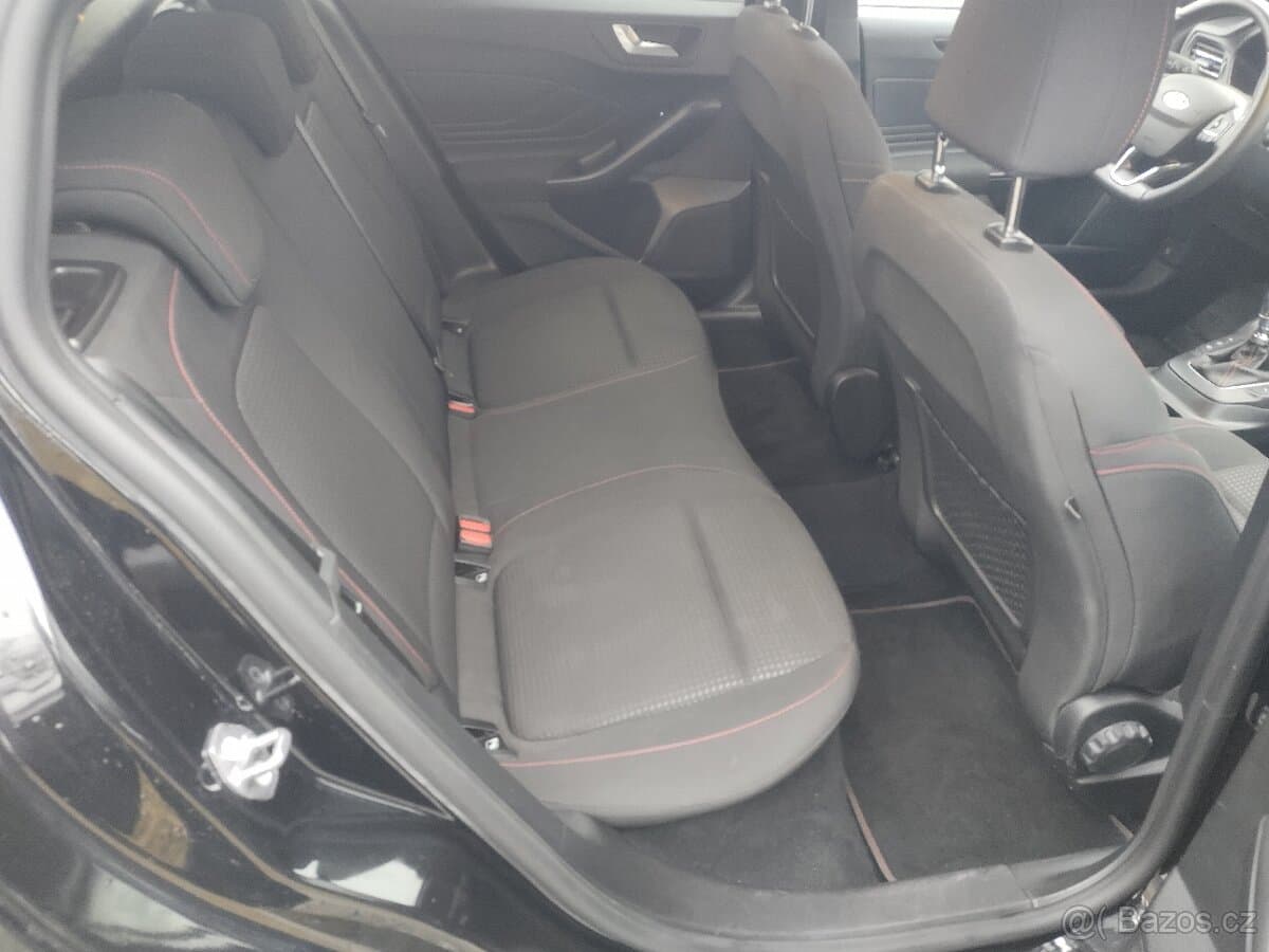 2021 Ford FOCUS - 18