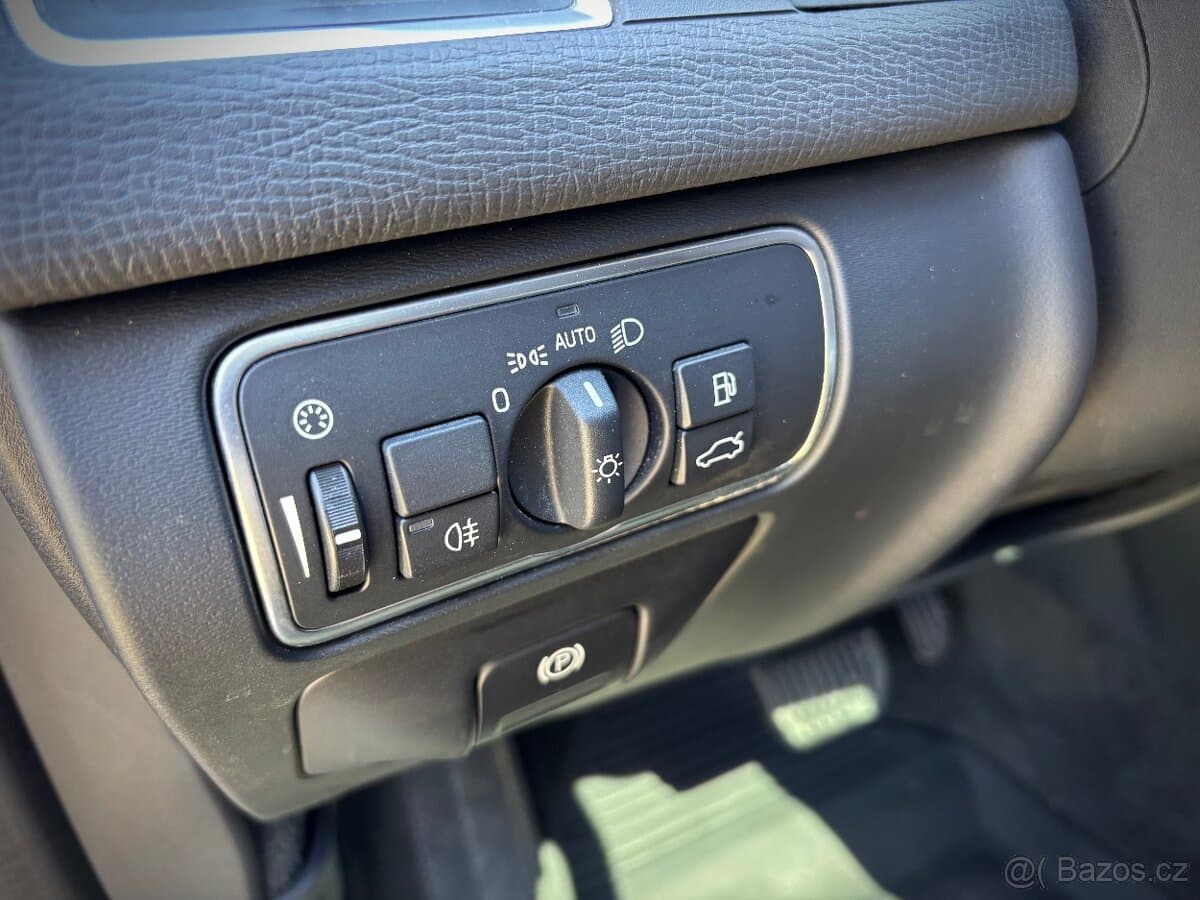 2015 Volvo XC60 - 18
