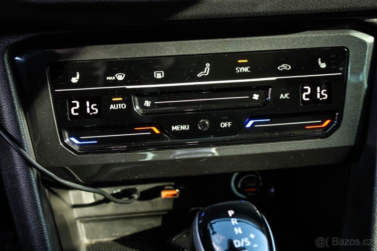 2021 Volkswagen TIGUAN - 18