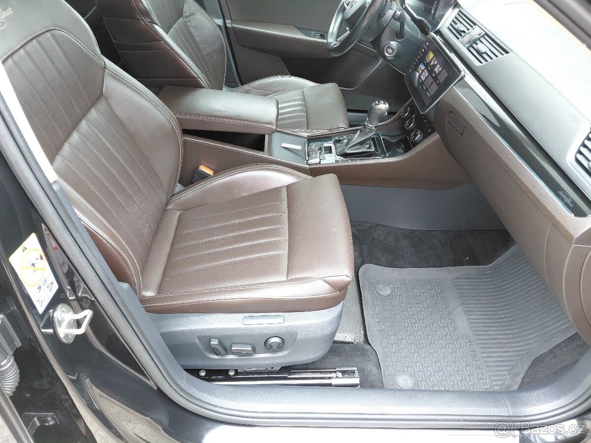 2021 Škoda SUPERB - 18