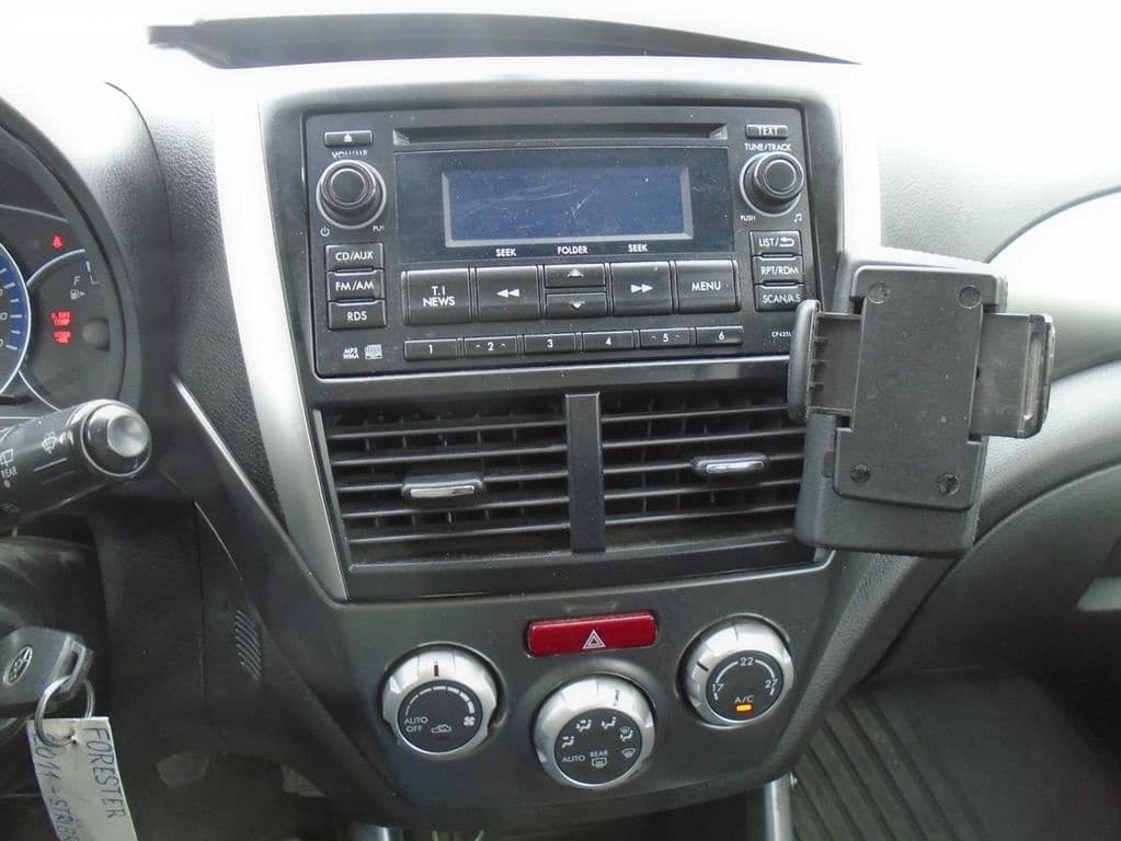 2011 Subaru FORESTER - 18
