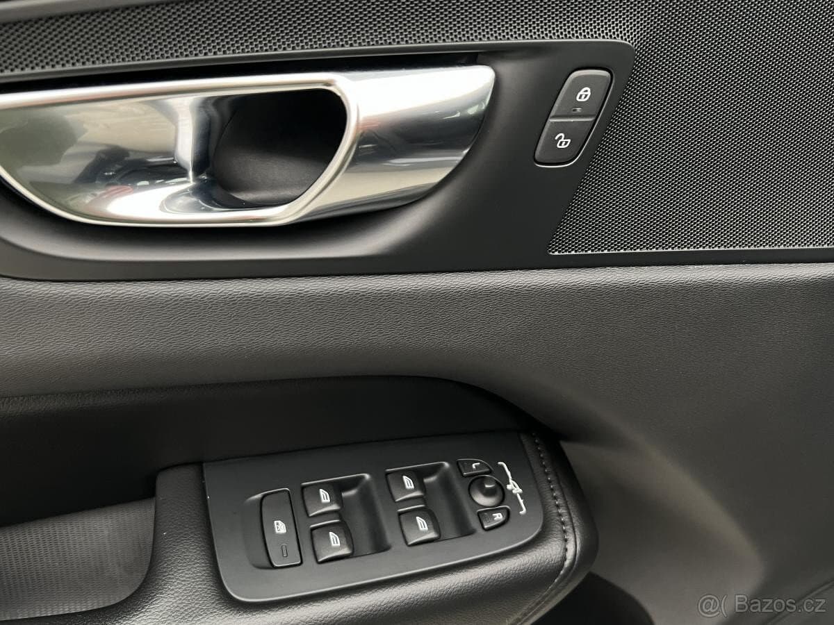 2021 Volvo XC60 - 18