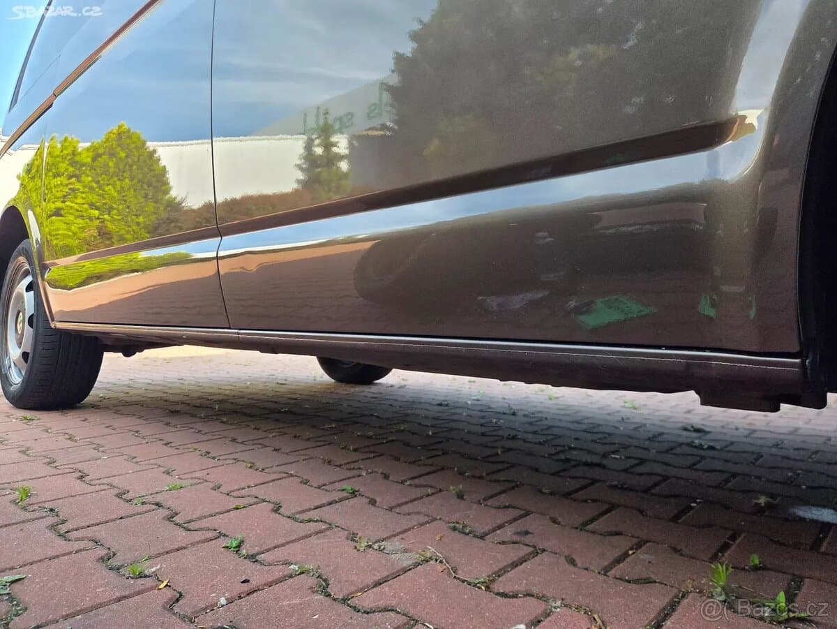 2010 Volkswagen MULTIVAN - 18