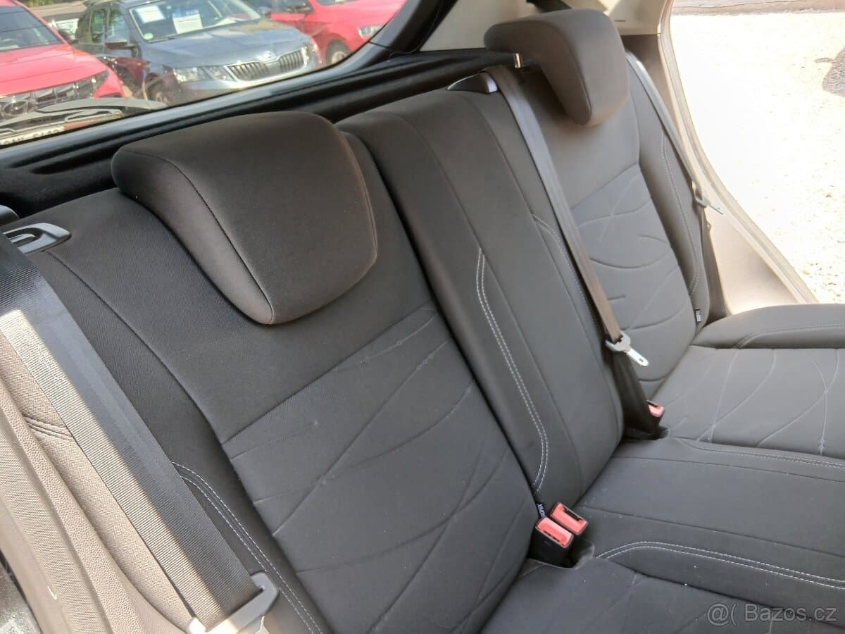 2013 Ford FIESTA - 18