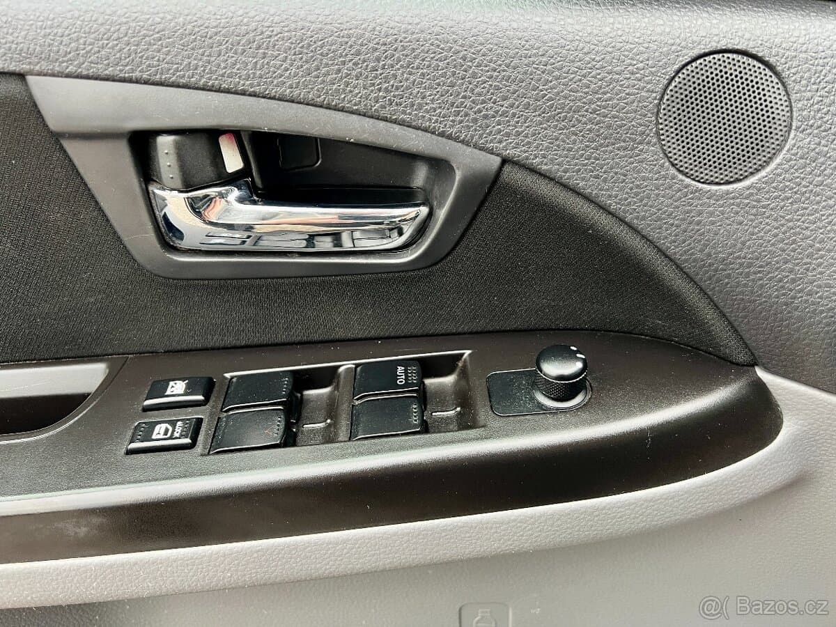 2011 Suzuki SX4 - 18