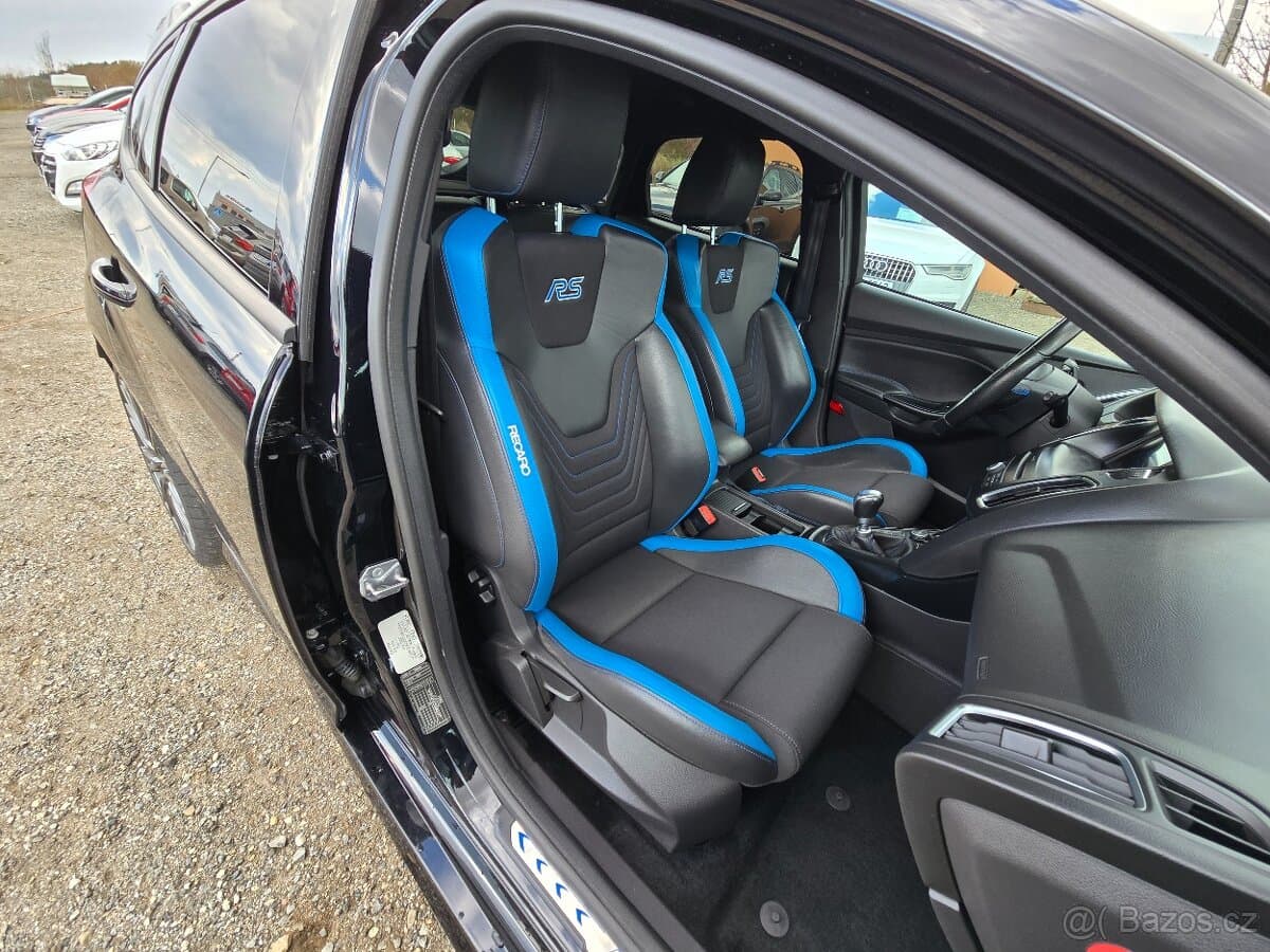 2017 Ford FOCUS - 18