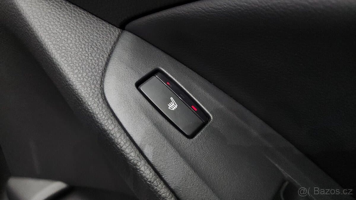 2018 Honda ACCORD - 18