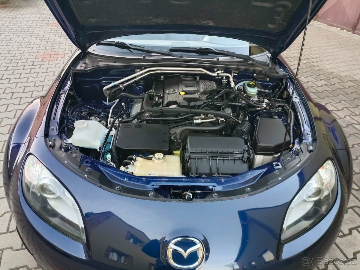 2010 Mazda MX-5 - 18