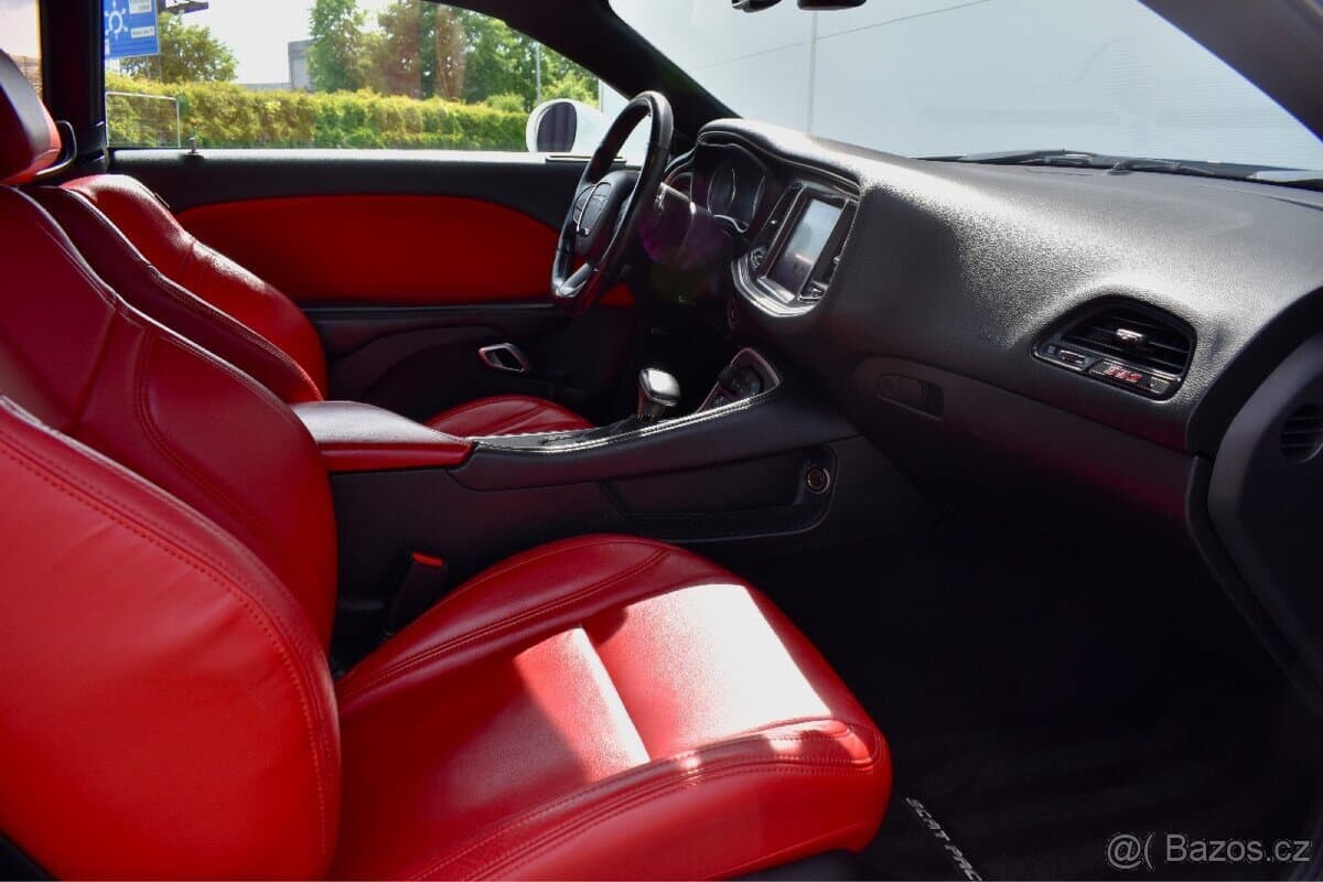 2020 Dodge CHALLENGER - 18