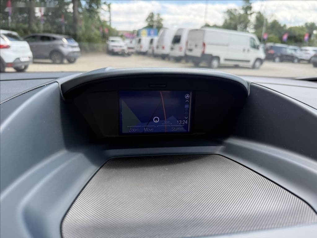 2011 Ford C-MAX - 18