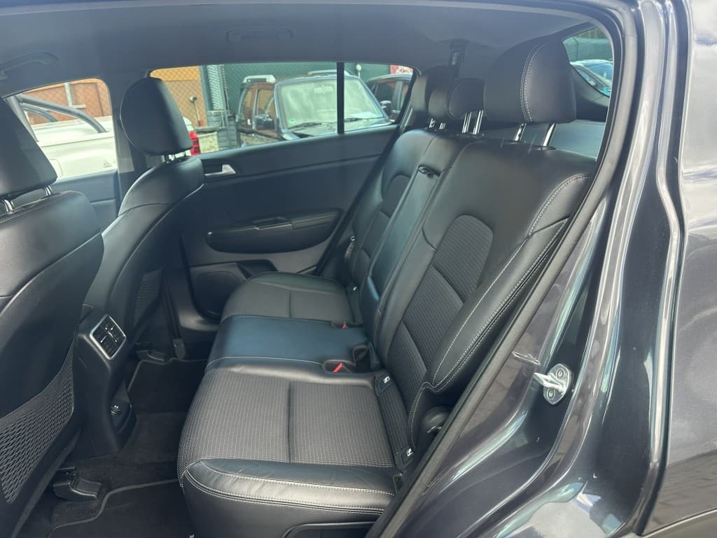 2018 Kia SPORTAGE - 18