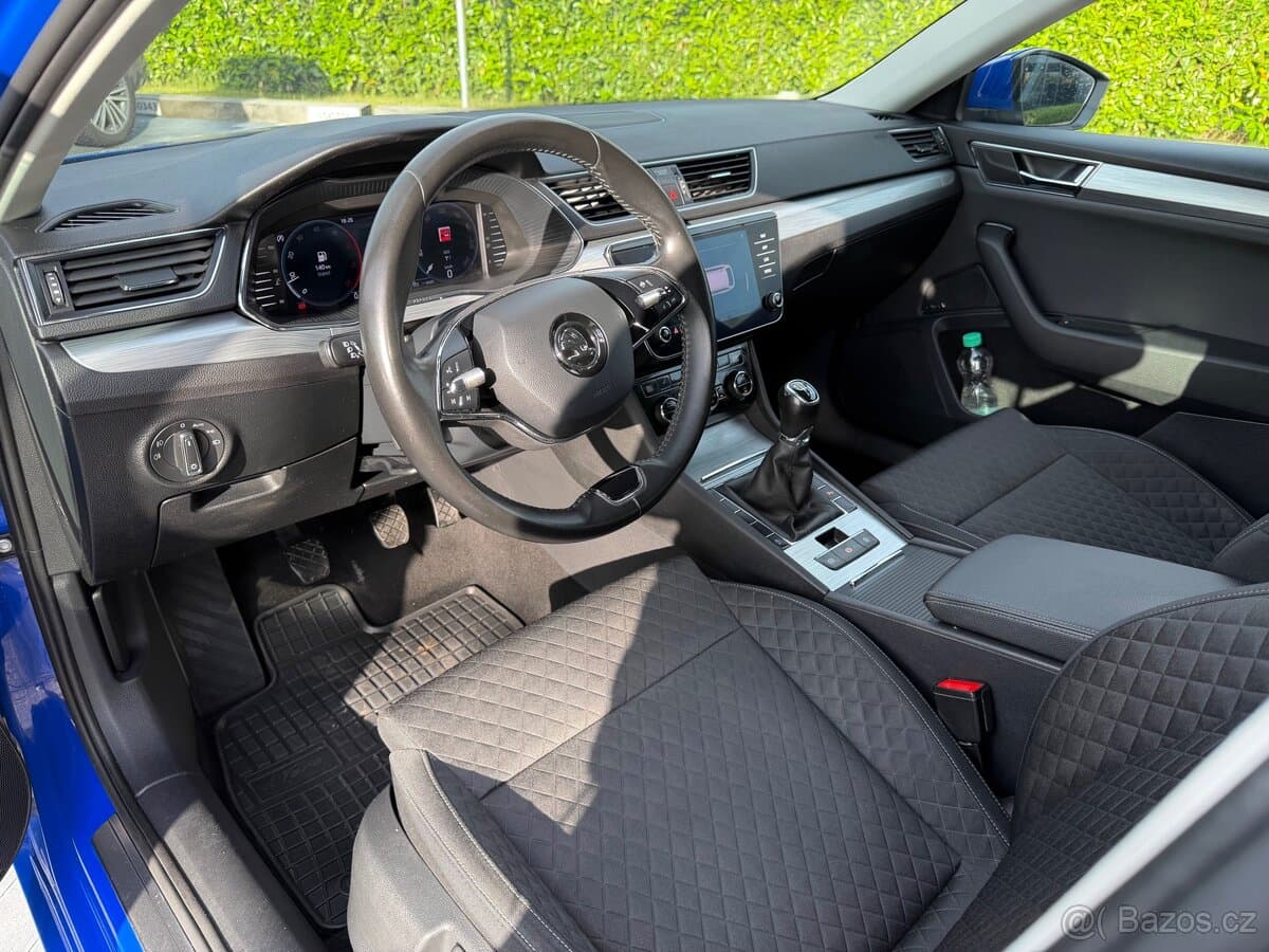 2022 Škoda SUPERB - 18