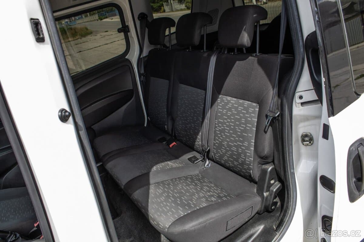 2016 Opel COMBO - 18