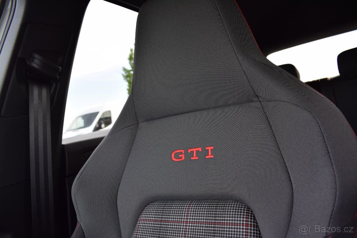 2024 Volkswagen GOLF - 18