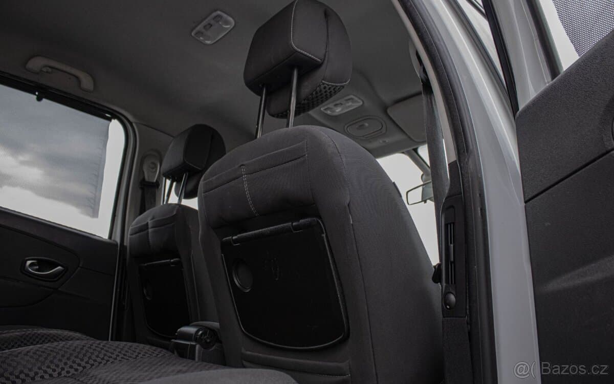 2011 Renault SCENIC - 18