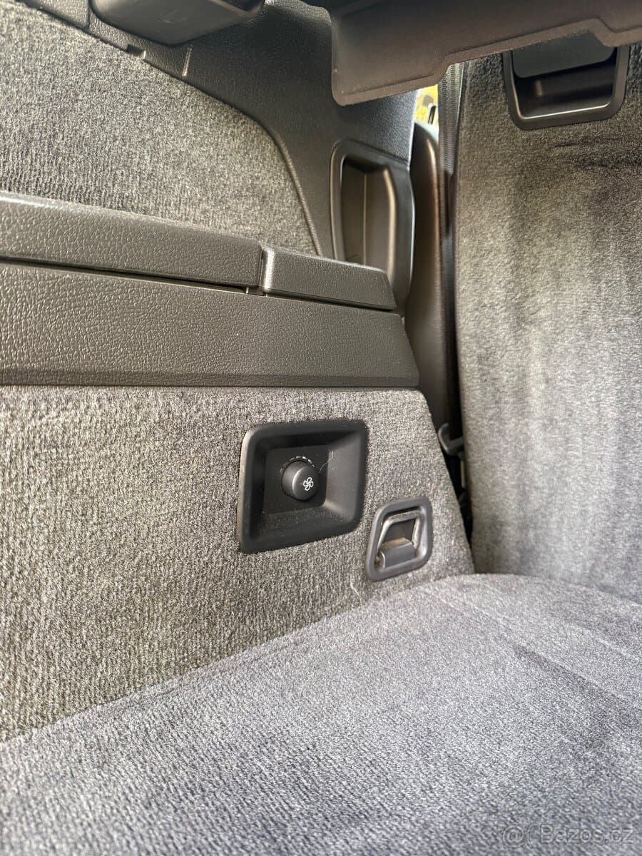 2011 Volvo XC90 - 18