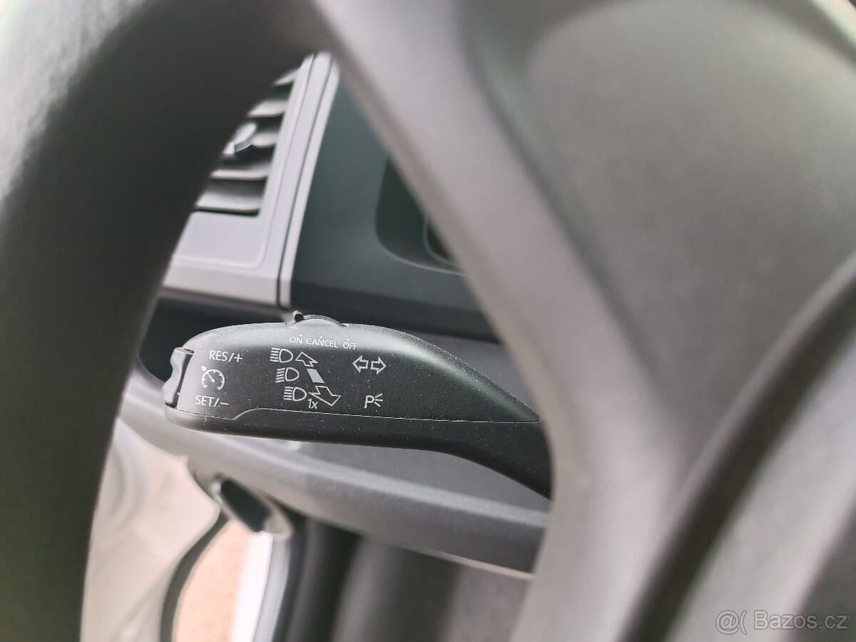 2018 Volkswagen CARAVELLE - 18