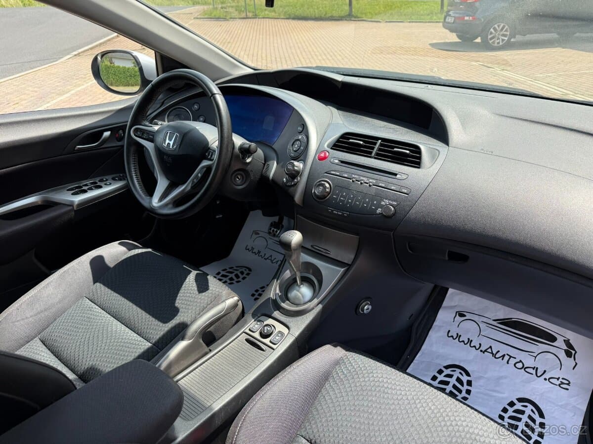2011 Honda CIVIC - 18