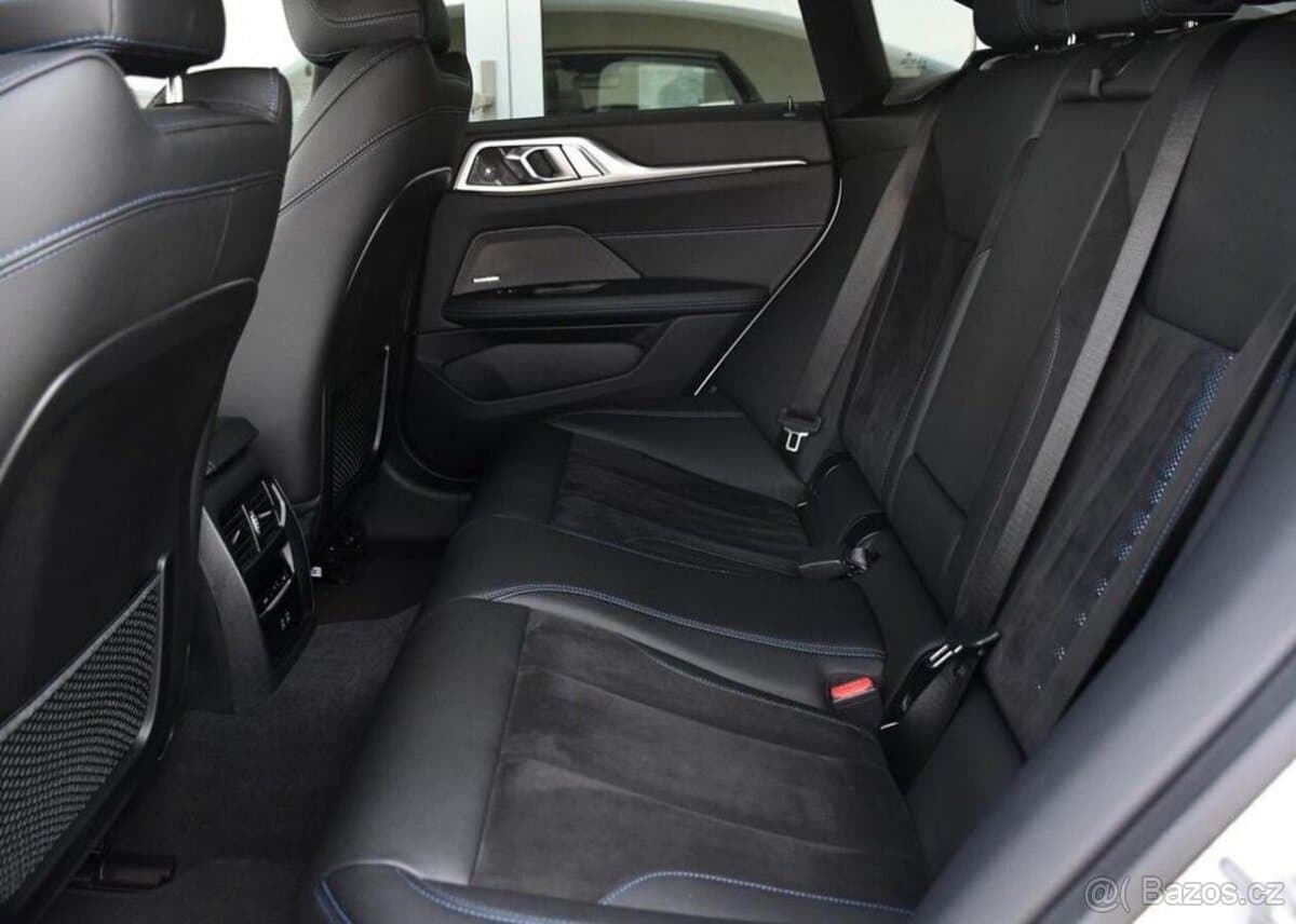 2023 BMW i4 - 18