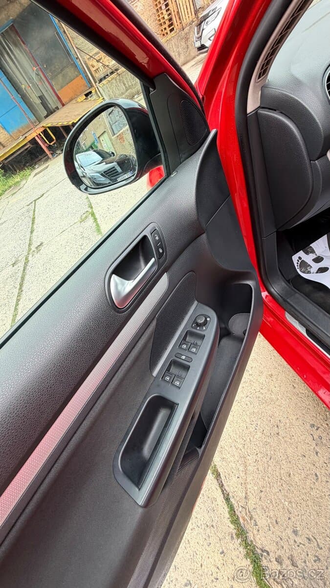 2013 Volkswagen GOLF - 18