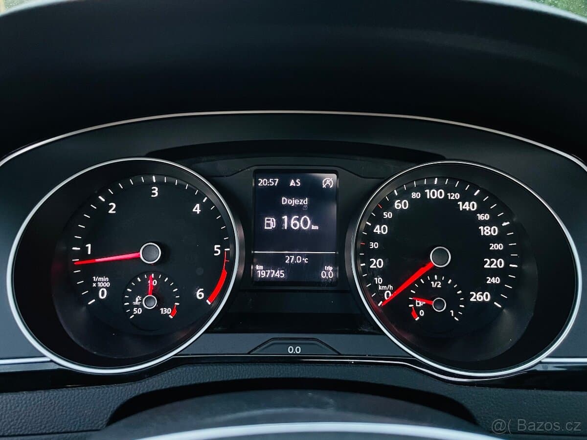 2016 Volkswagen PASSAT - 18